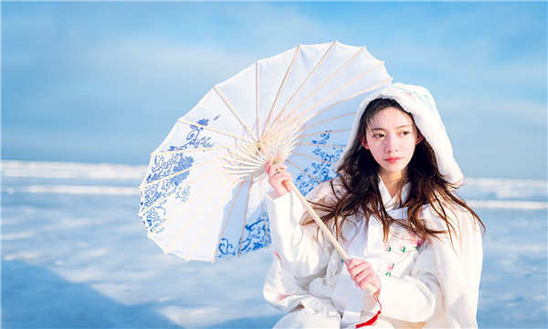 新荣试管代怀生子多少钱一个？助孕之路的费用分析与方案选择